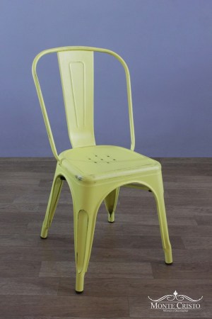 cadeira-iron-amarela-fosca